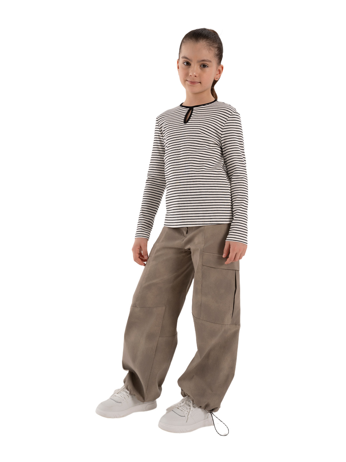 Джемпер для девочки О67082 (белый-черный)