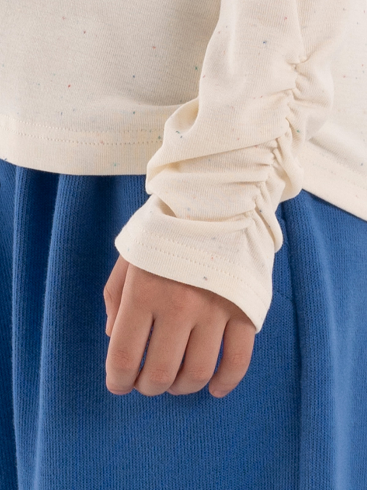 Джемпер для девочки О67142 (молочный)