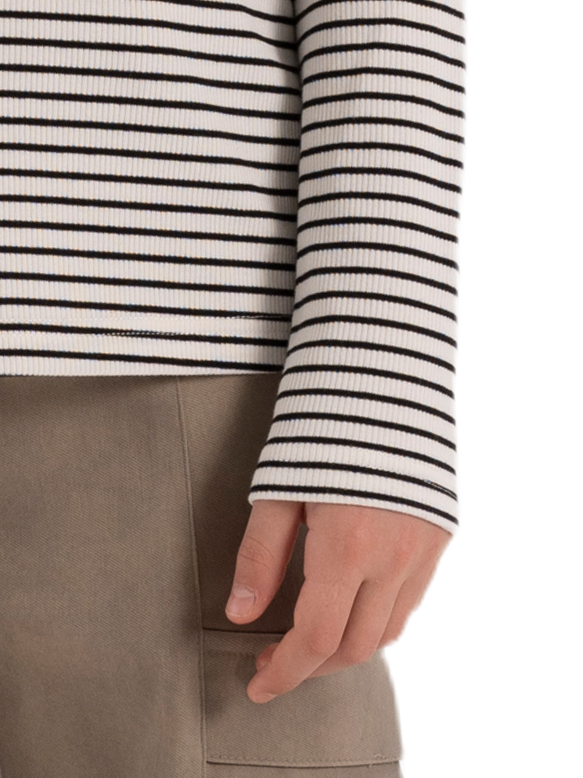 Джемпер для девочки О67082 (белый-черный)